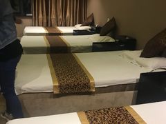 -重庆家富富侨养生会所全省示范店(东五路店)