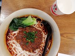 -李先生牛肉面大王(上海站南广场店)