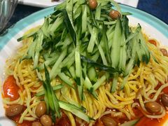 黄面条-乡村馕坑肉·烧烤·新疆菜·本地人更爱吃(阿勒泰首店)