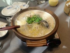 -香山湖家家宴(中山陵店)
