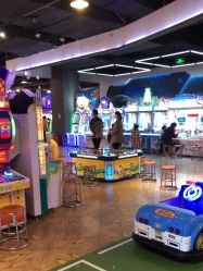 -卡通尼乐园·生日会(烟台永旺店)