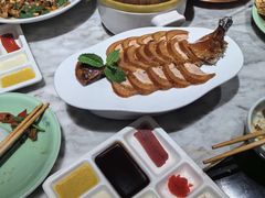 至尊酥香嫩烤鸭-北平盛世·新京菜·北京烤鸭(劲松·双井店)