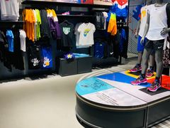 -NIKE品牌体验店(金源新燕莎店)