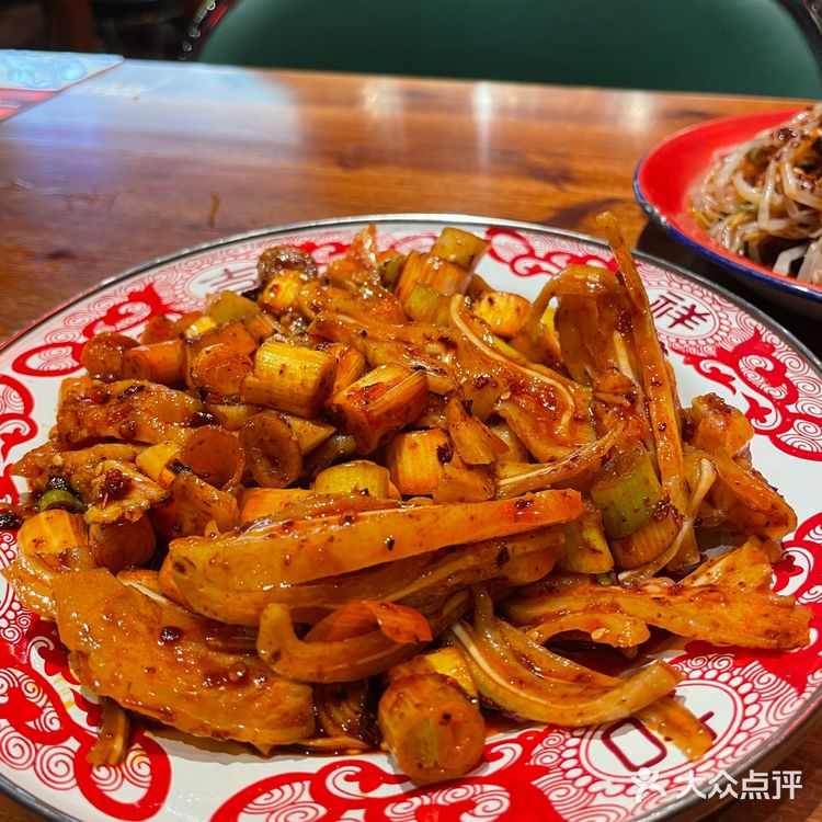 饭粑砣老重庆拌蹄花