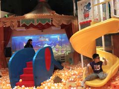 -莫莉哇咔亲子餐厅(乐堤港店)
