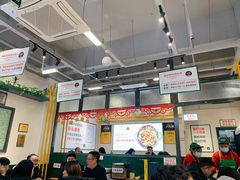 大堂-晓彭肥肠鸡·泡椒鸡火锅(水木天地店)