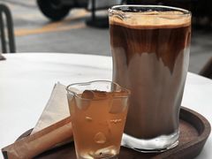 -Line 咖啡(石厦花园店)