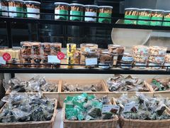 零售区-超港·蛋糕面包(国购店)