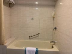 -杭州海华满陇度假酒店