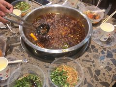 -肖肖酸萝卜鱼火锅(总店)