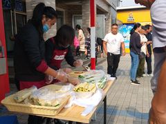 -辽河服务区-停车场