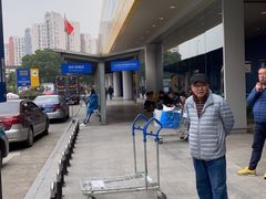 -宜家家居（上海徐汇商场店）-停车场