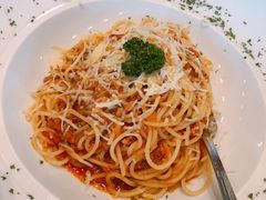 -Chom Cafe and Restaurant