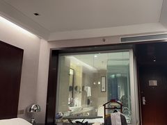 -上海龙之梦万丽酒店