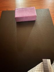 -威思丽高温瑜伽会馆