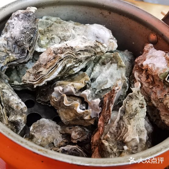 爆烤猪蹄烧烤(永贵北大街店)