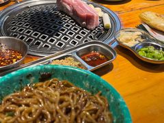 -唯成•韩国炭火烤肉 유성고기