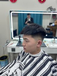 -贝勒爷专业男发