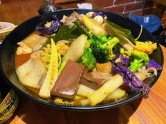 -万记麻辣烫国展总店