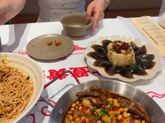 -肥肥虾庄·金牌油焖大虾(汉口城市广场店)