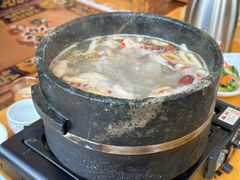 -鲁朗边巴次仁农家石锅