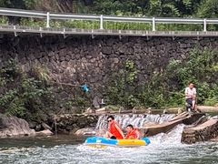 -安吉龙王山峡谷漂流