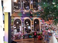 -钟书阁(松江泰晤士小镇店)