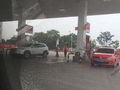 -壳牌华苑加油站