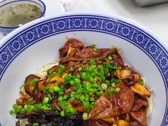 -沪西老弄堂面馆(定西路店)