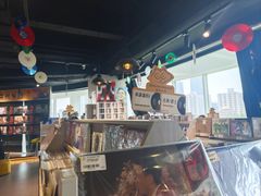 -浣熊唱片店(上海影城店)