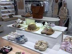 -hotwind热风(中贸广场店)