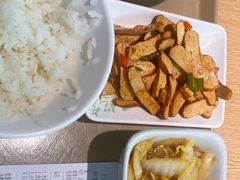 -老乡鸡(上海品尊国际中心店)