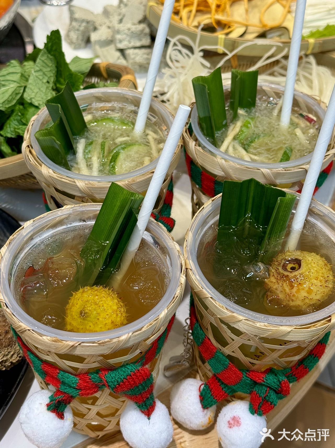 贵州朋友带路来吃的酸汤火锅，明天还来！