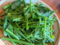 炒丝瓜尖-滇越乘象云南餐厅(次渠店)