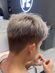 -PE SALON