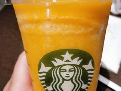 芒果西番莲星冰乐-星巴克臻选(南京金茂览秀城店)