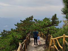 -罗田薄刀峰风景区