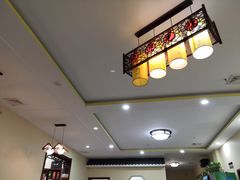 -壹阁胡羊焖饼(特色小吃街店)