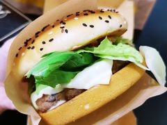 北美烧烤风味安格斯厚牛堡-麦当劳(浦江镇绿地乐和城店)
