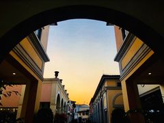 -佛罗伦萨小镇广佛名品奥特莱斯(疏港路店)