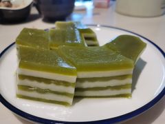 椰汁斑斓糕-原味主张椰子鸡·脆皮文昌鸡煲(友谊广场店)