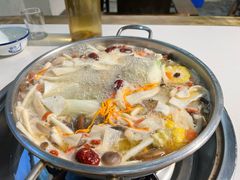 -川味记忆野菌牦牛肉汤锅(泸定店)