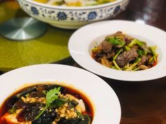 皮蛋拌豆腐-椒香川流不息川菜馆(二七北路店)