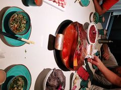 -墨居上隐·院子里火锅(峨眉店)