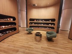 -涨巢·潮玩水疗局