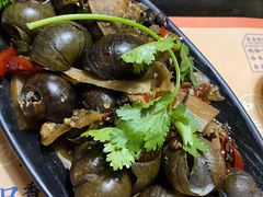 泉水鲍螺-老表记广西宵夜螺蛳鸭脚煲(西大店)