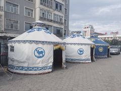 -牧民人家羊粪火自煮手把肉餐馆