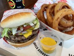 二重奏汉堡-FATBURGER 特富客汉堡(外交公寓店)