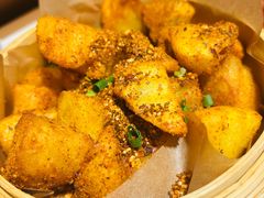 -老牌坊云南鱼豆花火锅(哈西万达店)