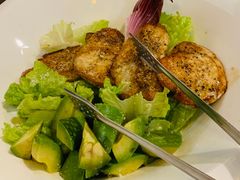 鸡肉牛油果沙拉-BONAZZA 意大利餐厅